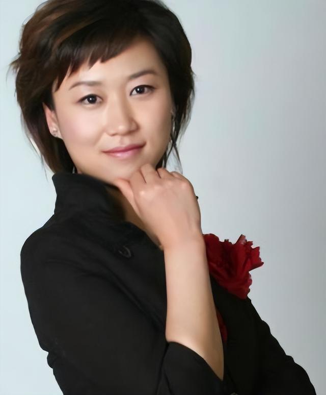 著名主持人魏笑：新婚24小时离世，痴情丈夫为爱守护15年至今未娶