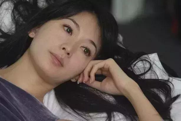 油画大师们笔下的美女明星们，林志玲最美，她最仙