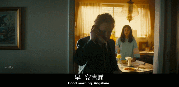 ​黑红界鼻祖安吉琳，胸再大又怎样，不还是过气了？