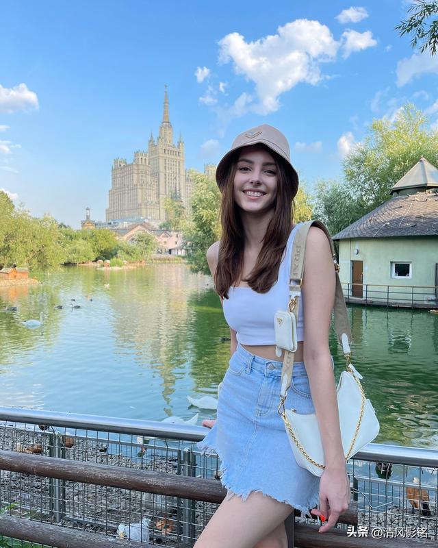 超深邃的绿色眼眸！白俄罗斯美女小姐姐Marina Bondarko美照