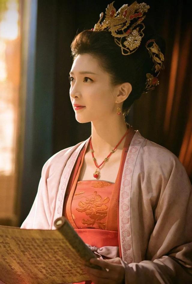 谁说上海美女少？这10位上海美女，个个美若仙女，把我都看呆了