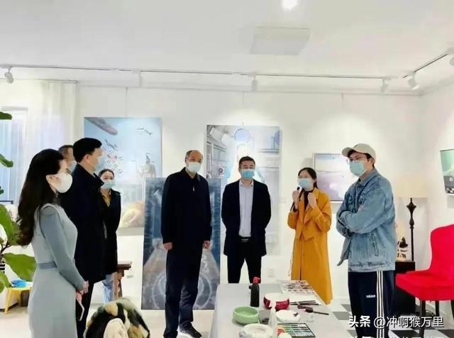 美女局长戴璐：出轨风波虽已过，却留下身影飘飘，暗香点点