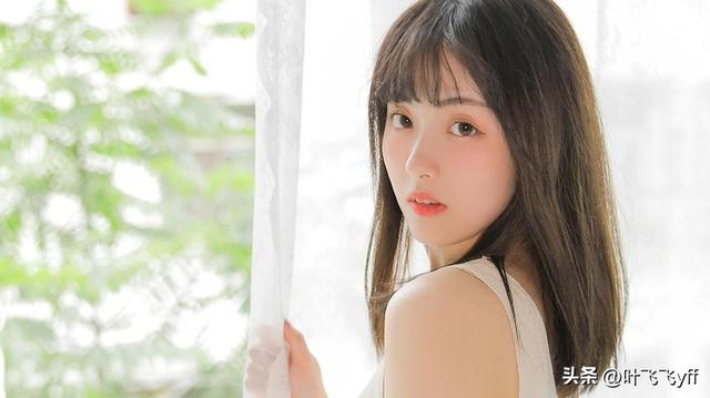 男人在喜欢的女人面前,会有三个“忍不住”,别不懂