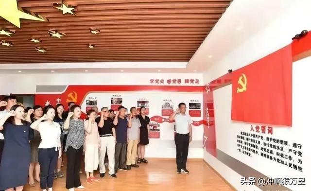 美女局长戴璐：出轨风波虽已过，却留下身影飘飘，暗香点点