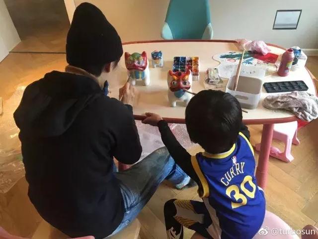 油画大师们笔下的美女明星们，林志玲最美，她最仙