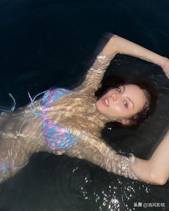 超深邃的绿色眼眸！白俄罗斯美女小姐姐Marina Bondarko美照