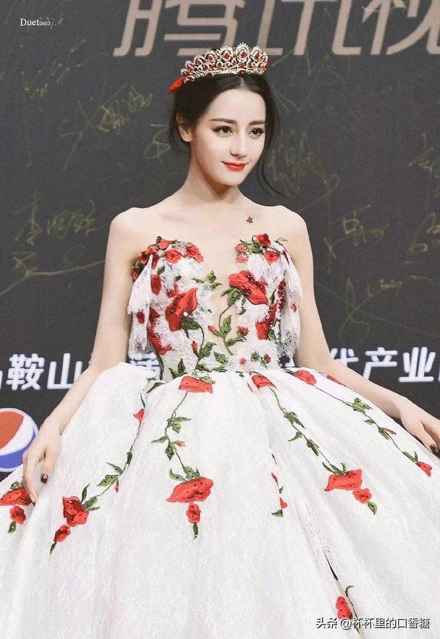 网评90后最高颜值女星！杨紫第八，白鹿第五，热巴＆娜扎谁最美？