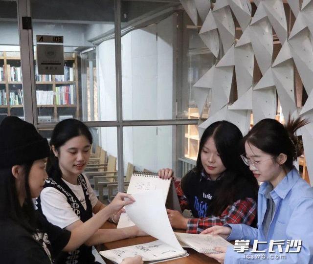 满屏都是优秀！湖南大学两个女生宿舍全员保研