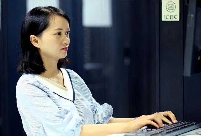 31年前，她因一双“大眼睛”震撼全国，安徽女孩苏明娟现状如何？