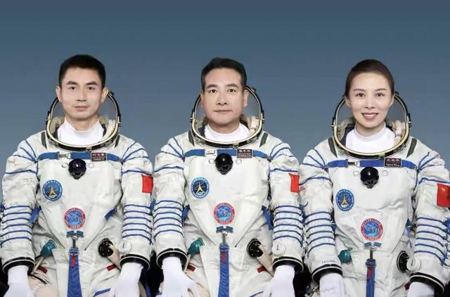 41岁山东女人，会开4种飞机，曾支援汶川，38岁考北大，凭啥？