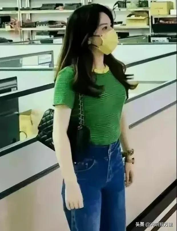 美女局长戴璐：出轨风波虽已过，却留下身影飘飘，暗香点点