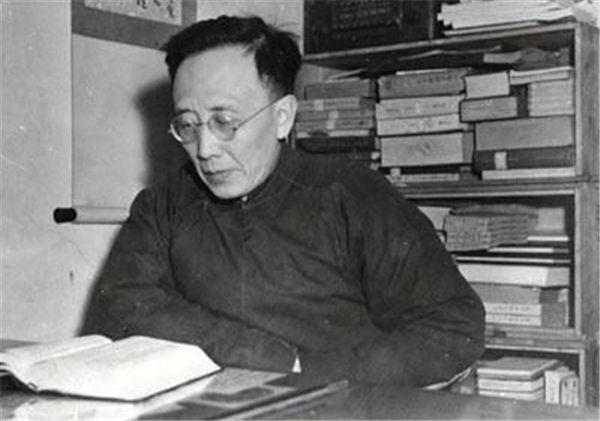 泰山上“虫二”两字的由来