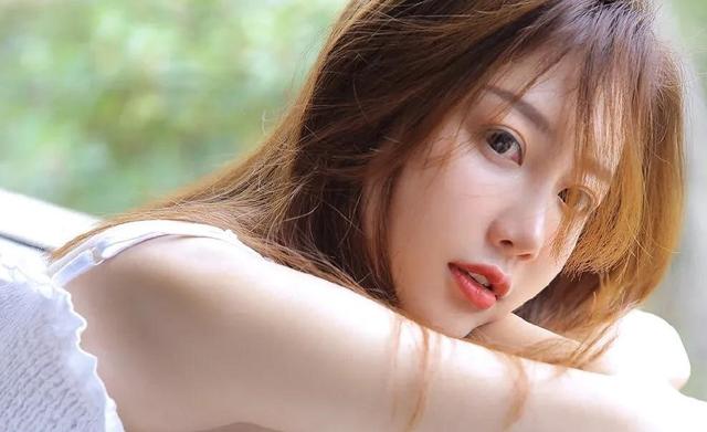 女孩不开心怎么哄她笑,哄女孩开心的笑话