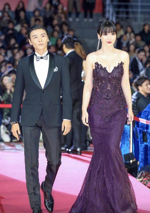 柳岩又“兴风作浪”，穿紧身抹胸鱼尾连衣裙，“尤物身材”太销魂