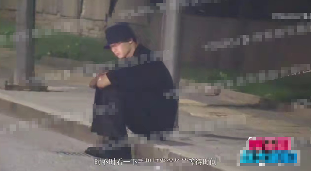 27岁赵志伟恋情曝光？与女子当街甜蜜拥吻，女方身材高挑气质佳