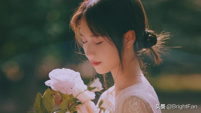 极品美女白皙性感撩人唯美写真图片