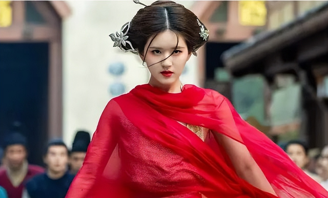 盘点2022十大人气女星，杨幂仅排第二，刘亦菲意外上榜