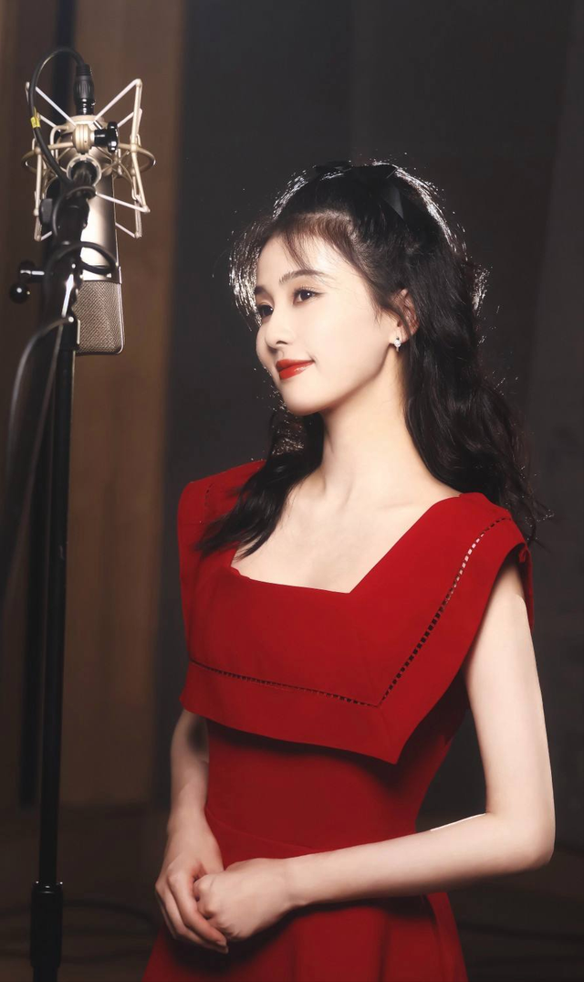 盘点2022十大人气女星，杨幂仅排第二，刘亦菲意外上榜