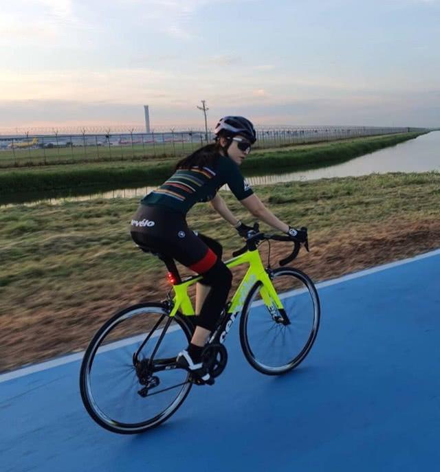 泰第一“另类”美女近照：33岁肤白貌美似少女，真女孩也望尘莫及