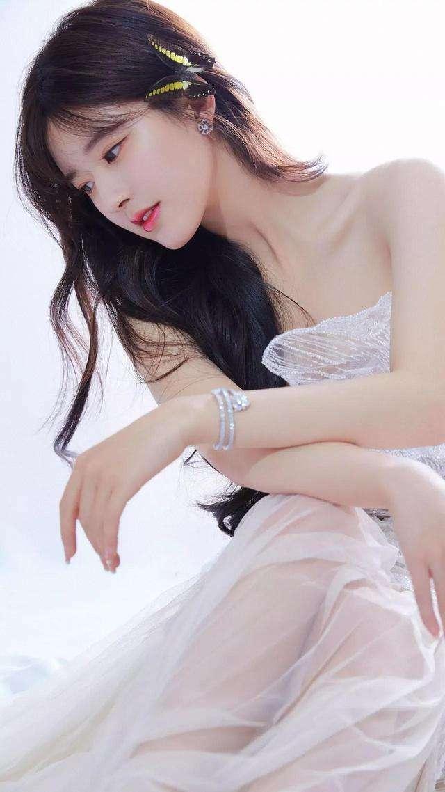 盘点2022十大人气女星，杨幂仅排第二，刘亦菲意外上榜