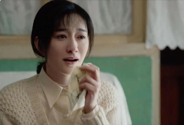 蜂腰美背、酥胸长腿，8位开年爆火的“半老徐娘”，越老越有韵味