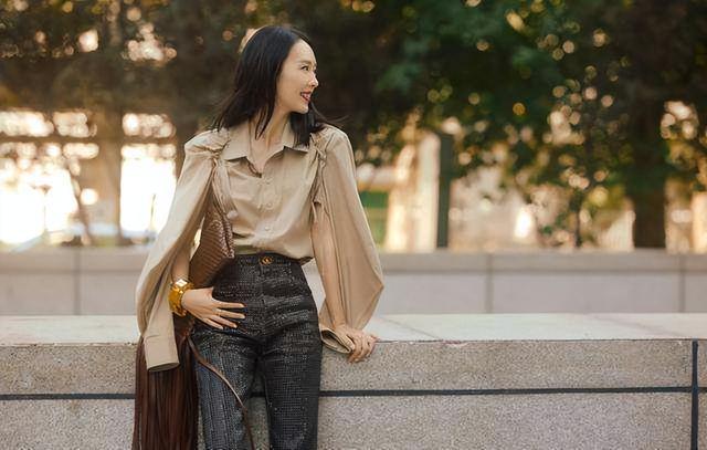 盘点2022十大人气女星，杨幂仅排第二，刘亦菲意外上榜