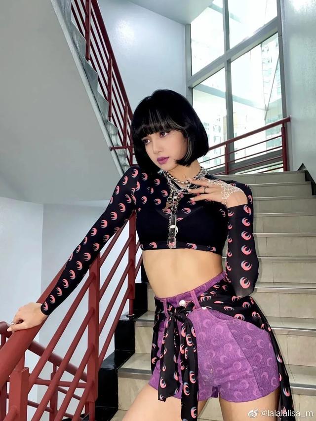 Lisa、Jennie这些充满魅力的娃娃脸女生，到底是怎么化妆的？