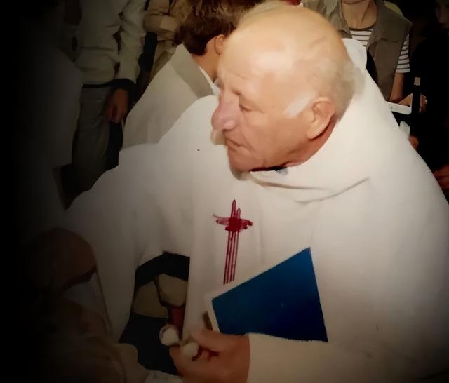 人面兽心！神父在1992年性侵了一家5姐妹，最小的妹妹才18个月