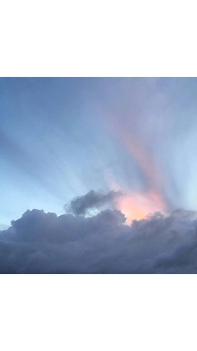 QQ女生套图 头像＋背景 你喜欢的