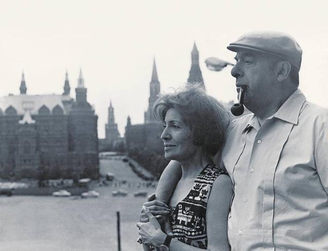 聂鲁达：是谁用烟云般的字体，在南方的群星间写下你的名字