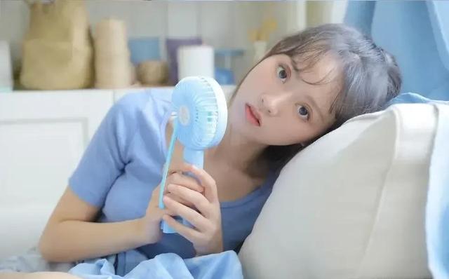 第一次送女生礼物禁忌，送女孩子什么礼物好？