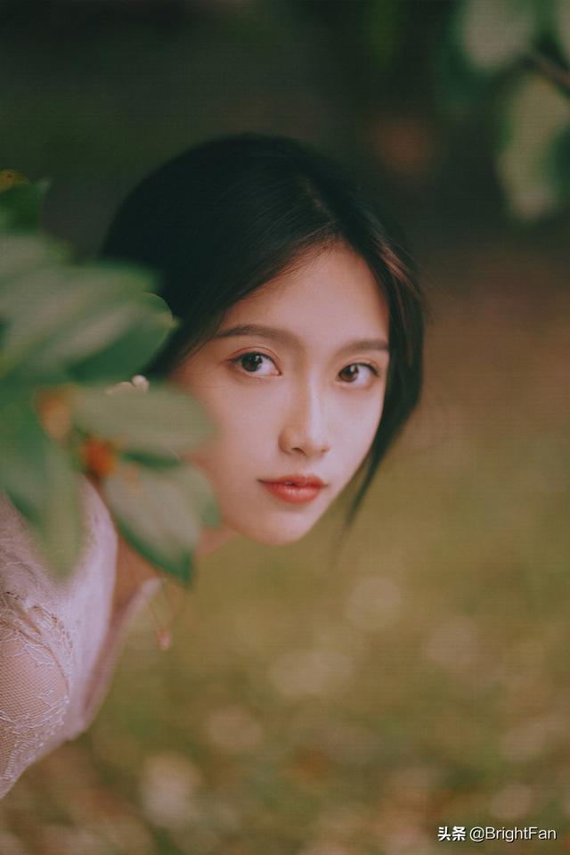 极品美女白皙性感撩人唯美写真图片