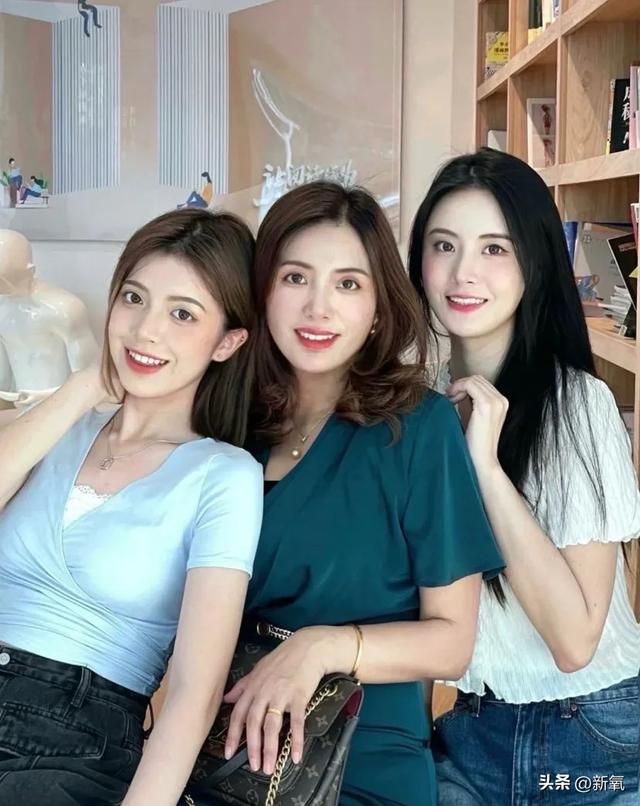 AI建模脸美女，我p都不敢这样p，你竟然就长这样？