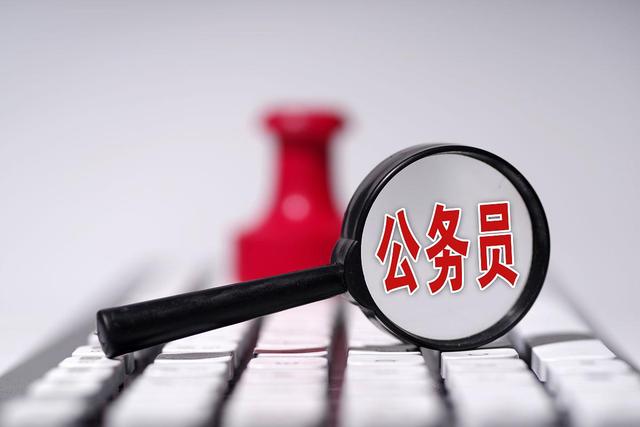 适合女孩选择的10大专业名单：公费师范必选，航海机械农学不建议