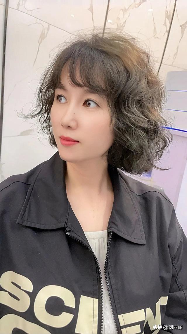 最具人气的3种女士发型，长中短都很美，喜欢别错过