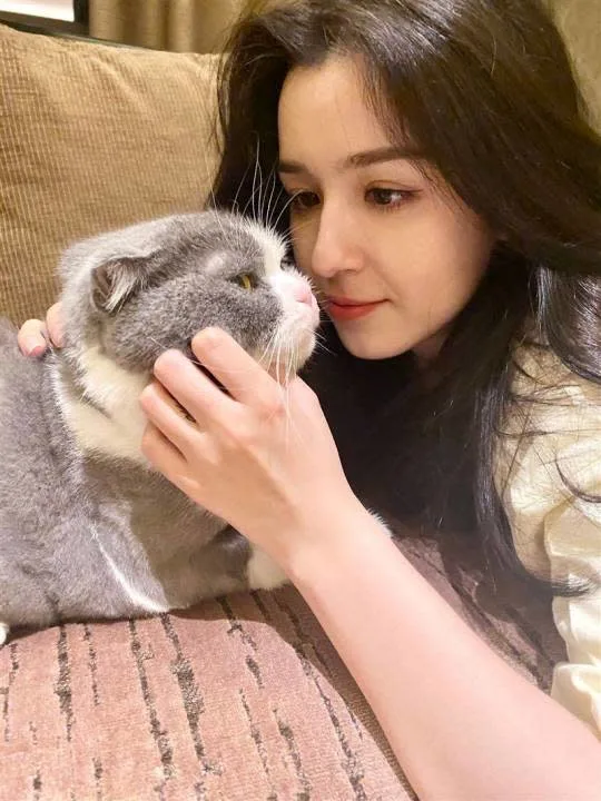 打趴迪丽热巴？「新疆四大美女」冠军美貌堪称「千年一遇」