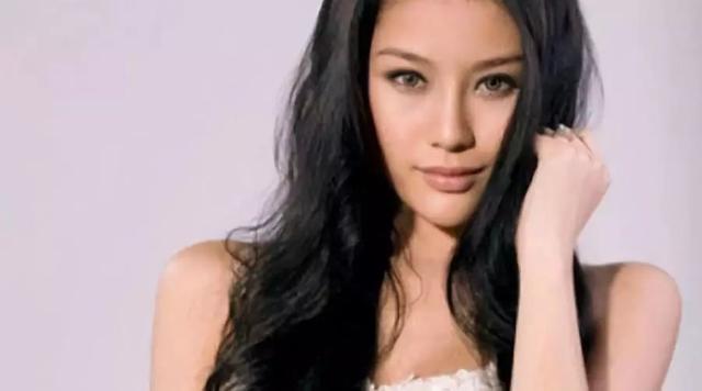 29岁前TVB小花拼最新一辑人气节目《美女厨房》人气急升