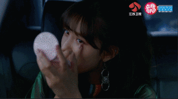 都市女孩代言人乔依林:颜值有高度,生活有态度