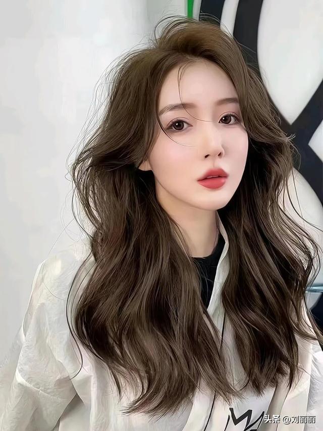 最具人气的3种女士发型，长中短都很美，喜欢别错过