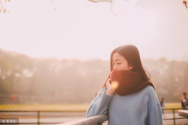 怎样哄女孩子开心？教你八个实用技巧
