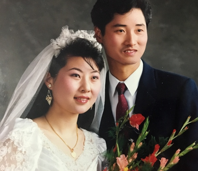 没有夫妻生活的两口子，妻子以处子之身怀孕生子，身心俱疲难回首