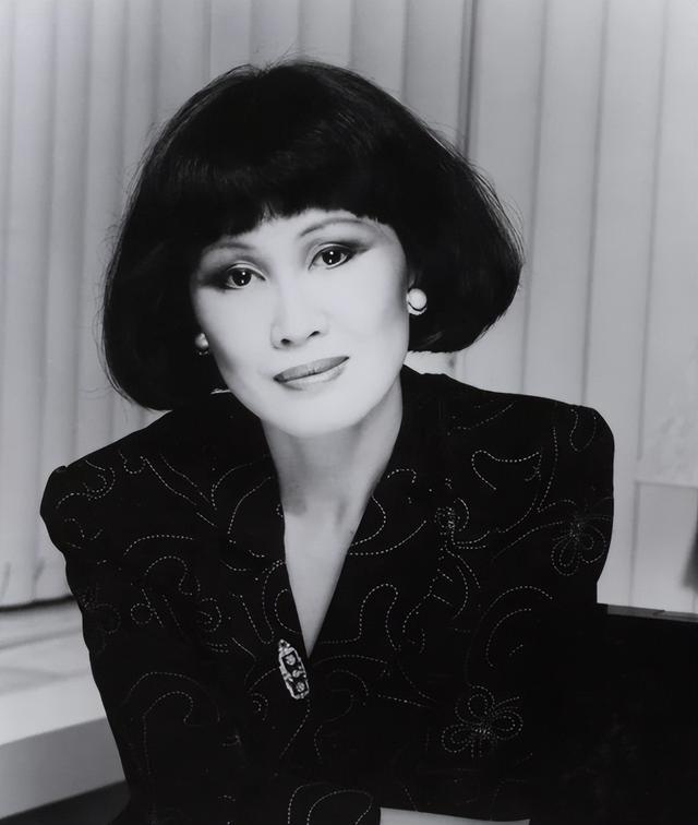 被称为中国第一美女,99岁高龄依然有人追,看看她是谁?