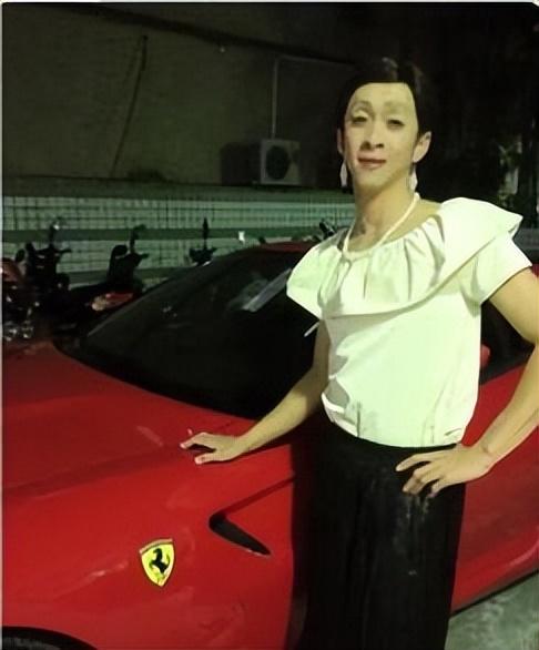 去泰国成“女儿身”的法拉利小公主，挥霍完上亿资产，后来怎样？
