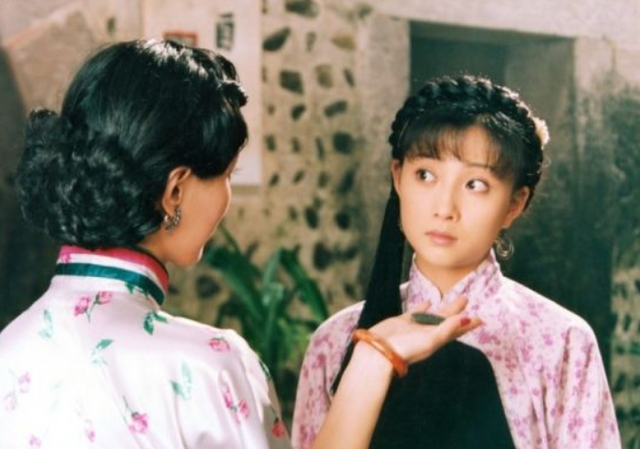 8.1分冷门国剧《围屋里的女人》看到老熟人沈腾了