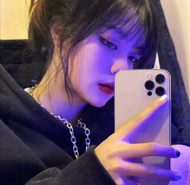大佬都在用的微拽女生头像