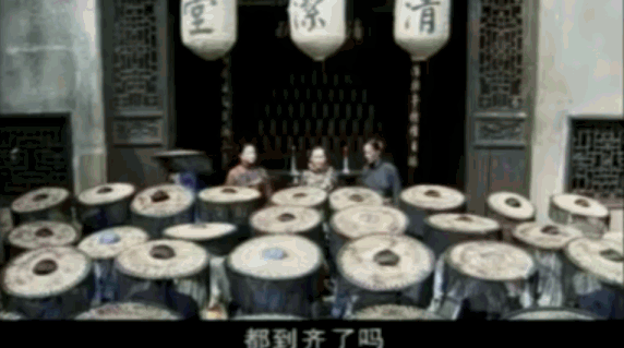 8.1分冷门国剧《围屋里的女人》看到老熟人沈腾了
