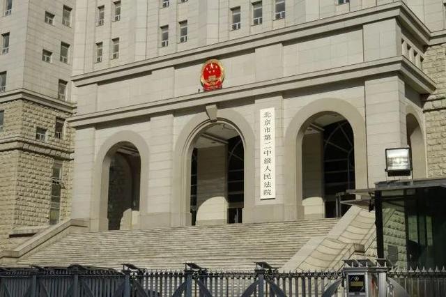 男子强迫女友与狗发生关系，法院如何定罪量刑？