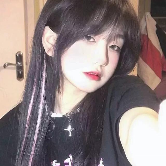 大佬都在用的微拽女生头像