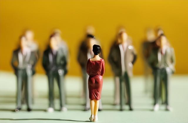 中国适龄单身女性突破1亿：没人要的背后，是传统性别分工的没落