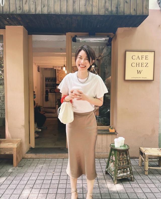女人不管多大年纪，一定要剪一次露耳短发，大气利落又有高级感
